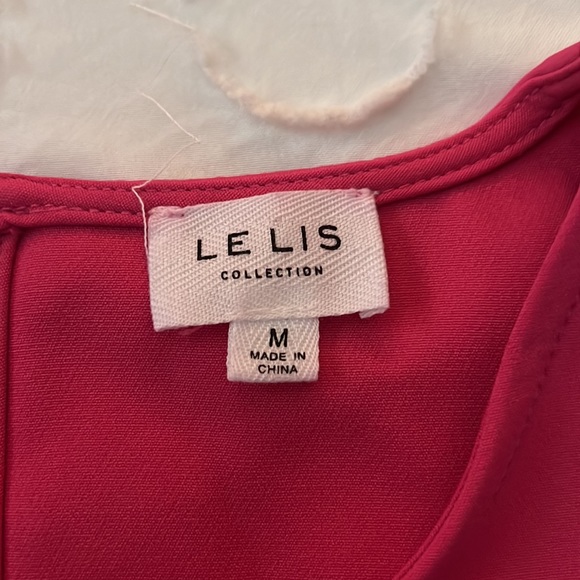 Le Lis Pink Feather Tank - Picture 3 of 3